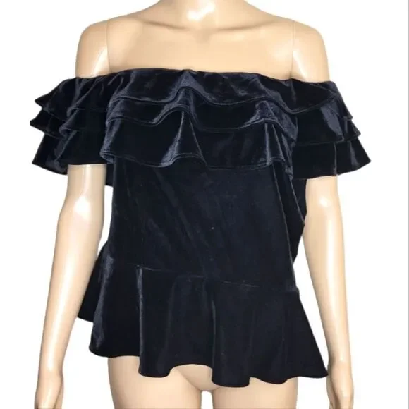 AQUA off the shoulder black velvet top. - Picture 2 of 10